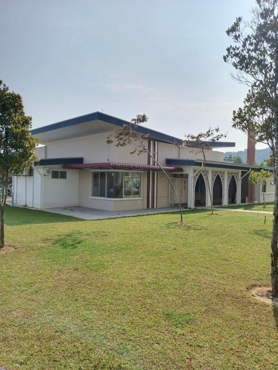 Nena Homestay Setia Alam, Air Conditioned, High Speed Internet シャー・アラム エクステリア 写真